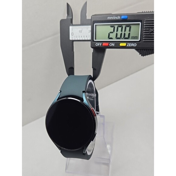 Samsung Galaxy Watch4 44mm Bluetooth GPS WiFi Green SM R870 Smartwatch *Read - Picture 6 of 11